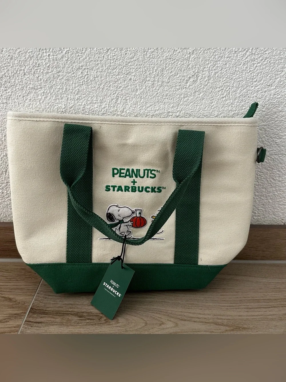 Starbucks x Peanuts Snoopy Tote Bag